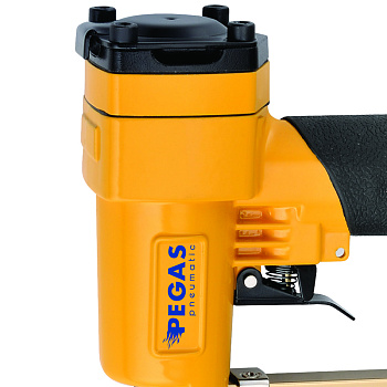 Шпилькозабивной пневматический пистолет Pegas pneumatic P630 PGS-1010 предназначен для изготовления различных конструкций и декоративного оформления