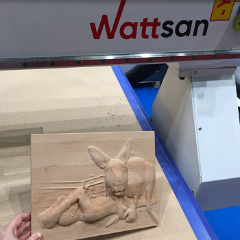 WATTSAN A1 1313 режет, гравирует и производит резку и гравировку дерева, МДФ, ДСП, акрила, оргстекла, ПВХ, композита, алюминия
